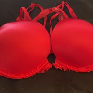 SALE! Victoria's Secret Aamazimg Bra collection! 34/36 D-DD padded push up sexy!